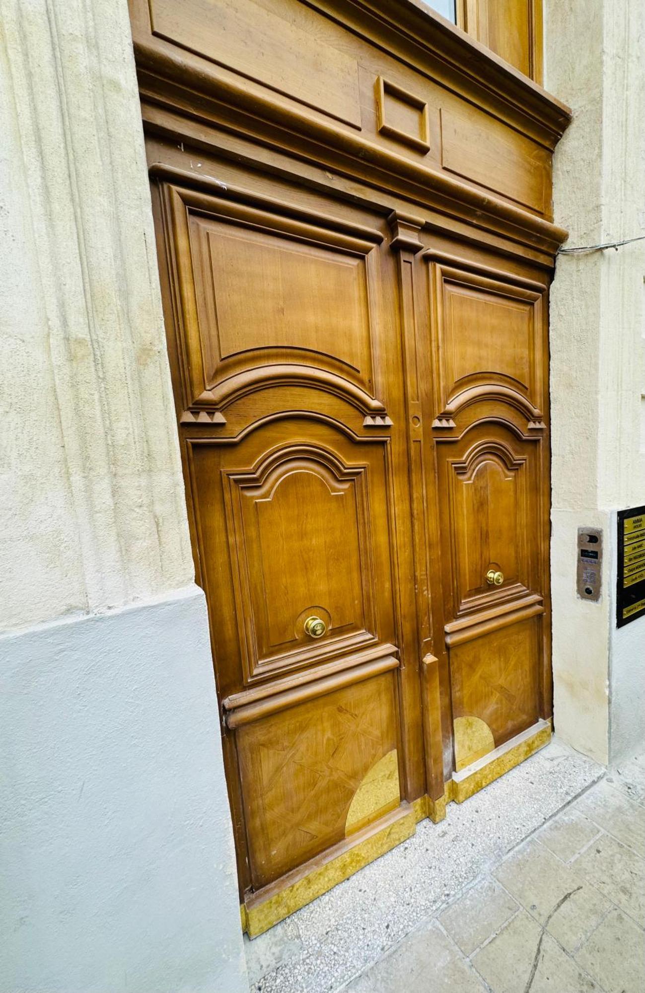 307 Gare Saint Roch Montpellier Apartment Exterior photo